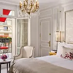 Plaza Athenee - Dorchester Collection