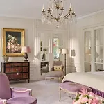Plaza Athenee - Dorchester Collection Párizs