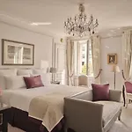 Plaza Athenee - Dorchester Collection 5* Párizs