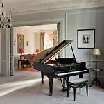 Plaza Athenee - Dorchester Collection Szálloda