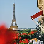 Plaza Athenee - Dorchester Collection 5* Párizs