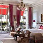 Plaza Athenee - Dorchester Collection 5*