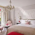 Plaza Athenee - Dorchester Collection Párizs