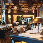 Plaza Athenee - Dorchester Collection Szálloda