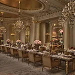 Plaza Athenee - Dorchester Collection 5* Párizs