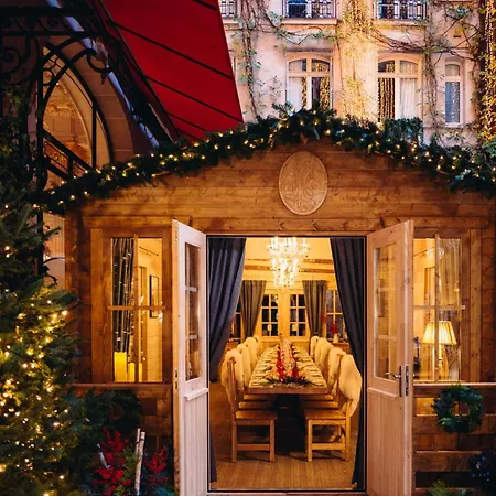 Hotel Plaza Athenee - Dorchester Collection