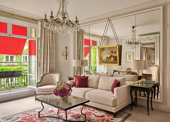 Plaza Athenee - Dorchester Collection 5*