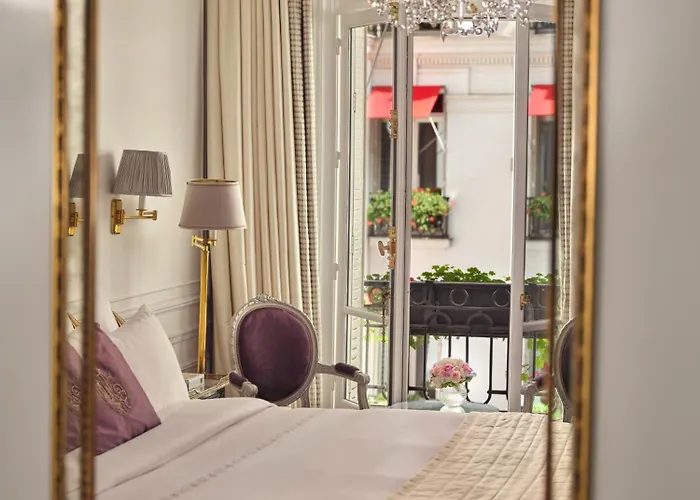 Plaza Athenee - Dorchester Collection 5*