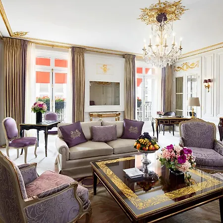 Hotel Plaza Athénée - Dorchester Collection 5*