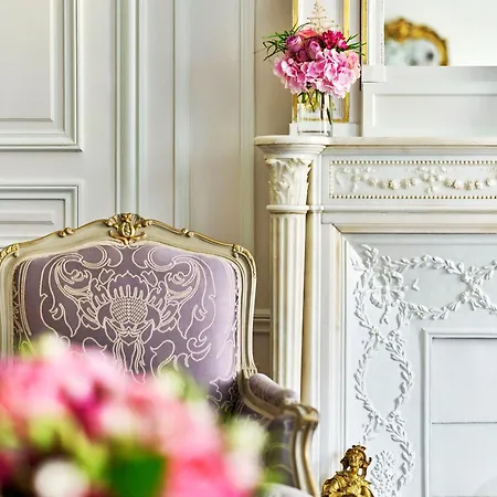 Plaza Athénée - Dorchester Collection 5* Paris