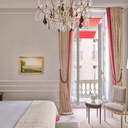 Hotel Plaza Athénée - Dorchester Collection París
