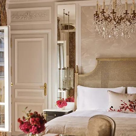 Plaza Athénée - Dorchester Collection Hotel