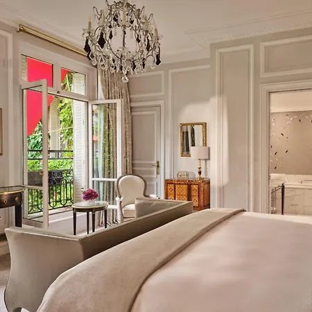 Hotel Plaza Athénée - Dorchester Collection Paris