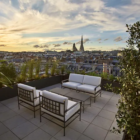 Plaza Athénée - Dorchester Collection 5*