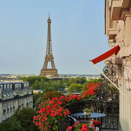 Hotel Plaza Athénée - Dorchester Collection