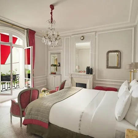 Plaza Athénée - Dorchester Collection Hotel Paris