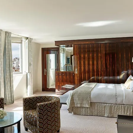 Plaza Athénée - Dorchester Collection 5* París
