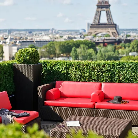 Plaza Athénée - Dorchester Collection Hotel París
