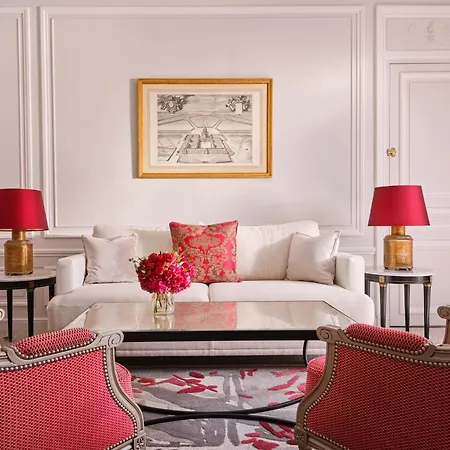 Plaza Athenee - Dorchester Collection 5*
