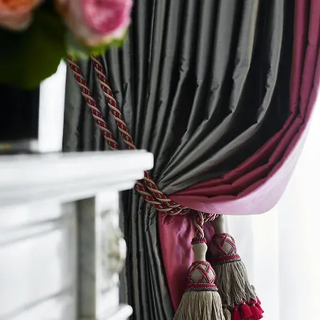Hotel Plaza Athénée - Dorchester Collection 5*