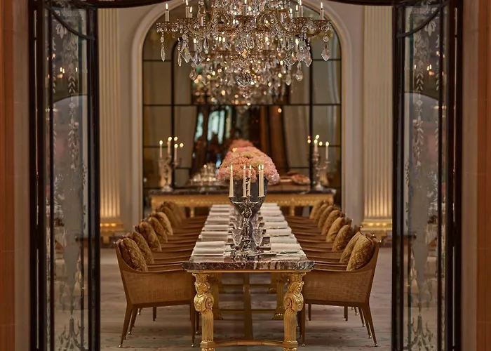 Plaza Athenee - Dorchester Collection