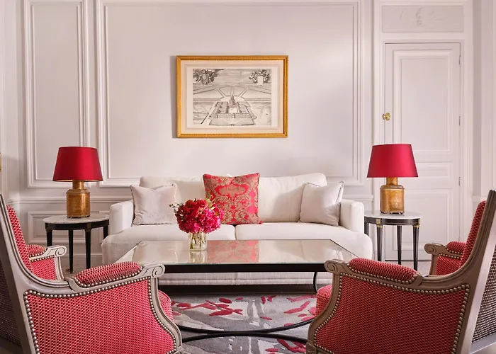 Plaza Athenee - Dorchester Collection 5*