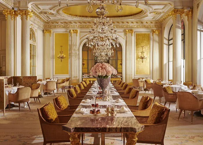 Plaza Athenee - Dorchester Collection 5*