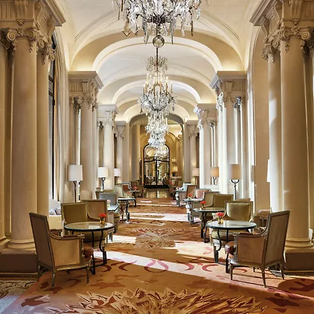Plaza Athenee - Dorchester Collection