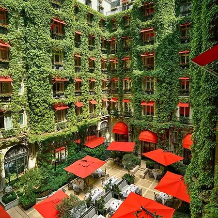 Plaza Athenee - Dorchester Collection Hotel 5*
