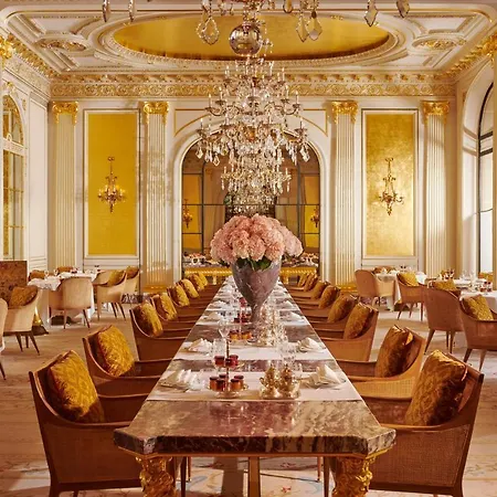 Plaza Athenee - Dorchester Collection Paris